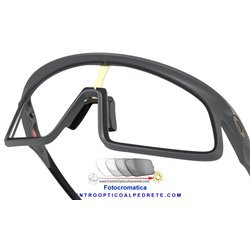 RSLV Matte Carbon / Clear Black Iridium Photochromic (OO9484D-06)